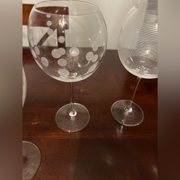 Mikasa Cheers set of 4 Balloon Wine Glasses - etched crystal - Picture 3 of 10
